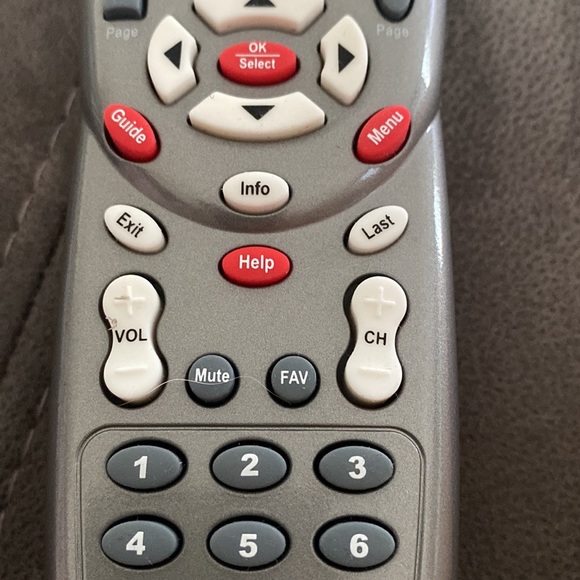 Silver Xfinity remote control in brand new shape - Picture 4 of 12